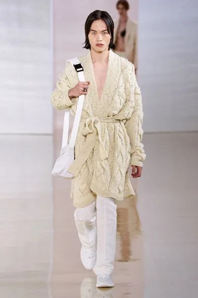 Look 37